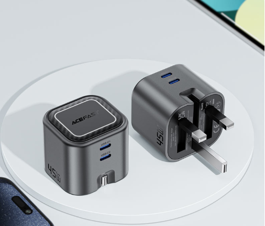 شاحن حائط Acefast سريع الشحن 45 وات  (منفذين يو اس بي ) – المعيار البريطاني (UK)
